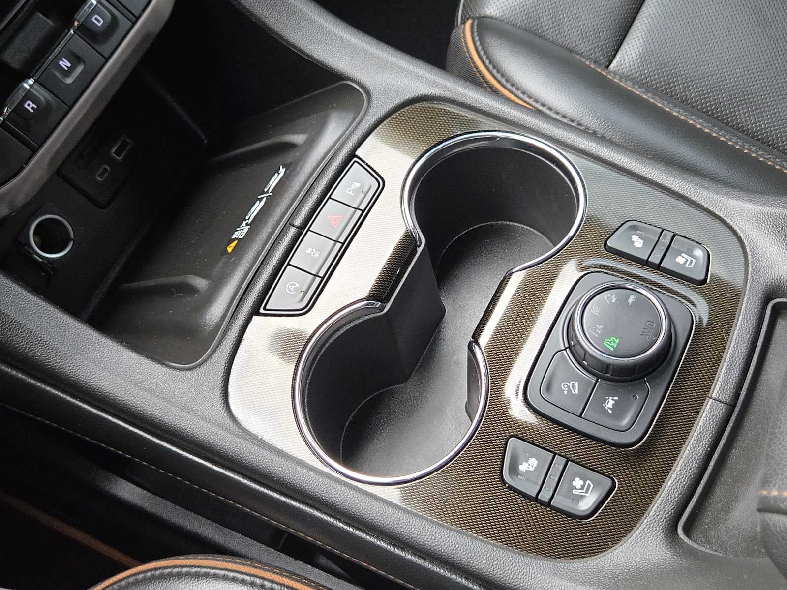 2022 GMC Acadia AT4