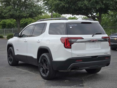 2022 GMC Acadia AT4