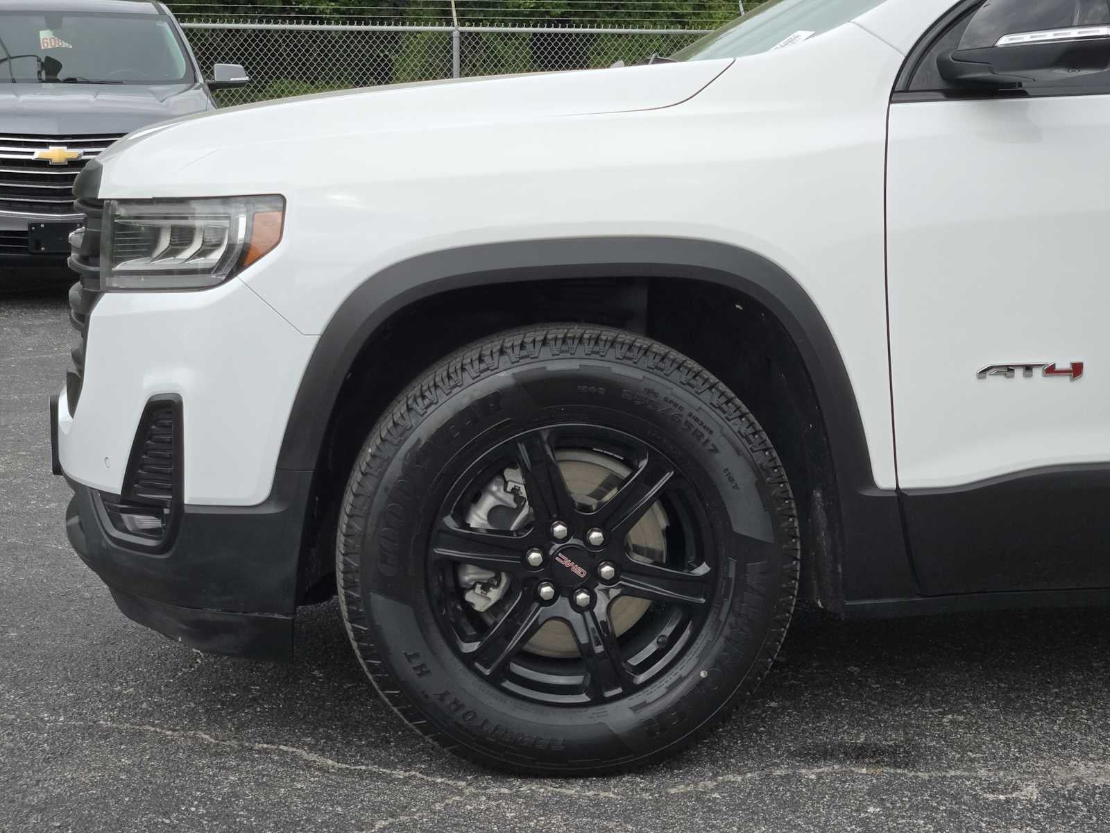 2022 GMC Acadia AT4