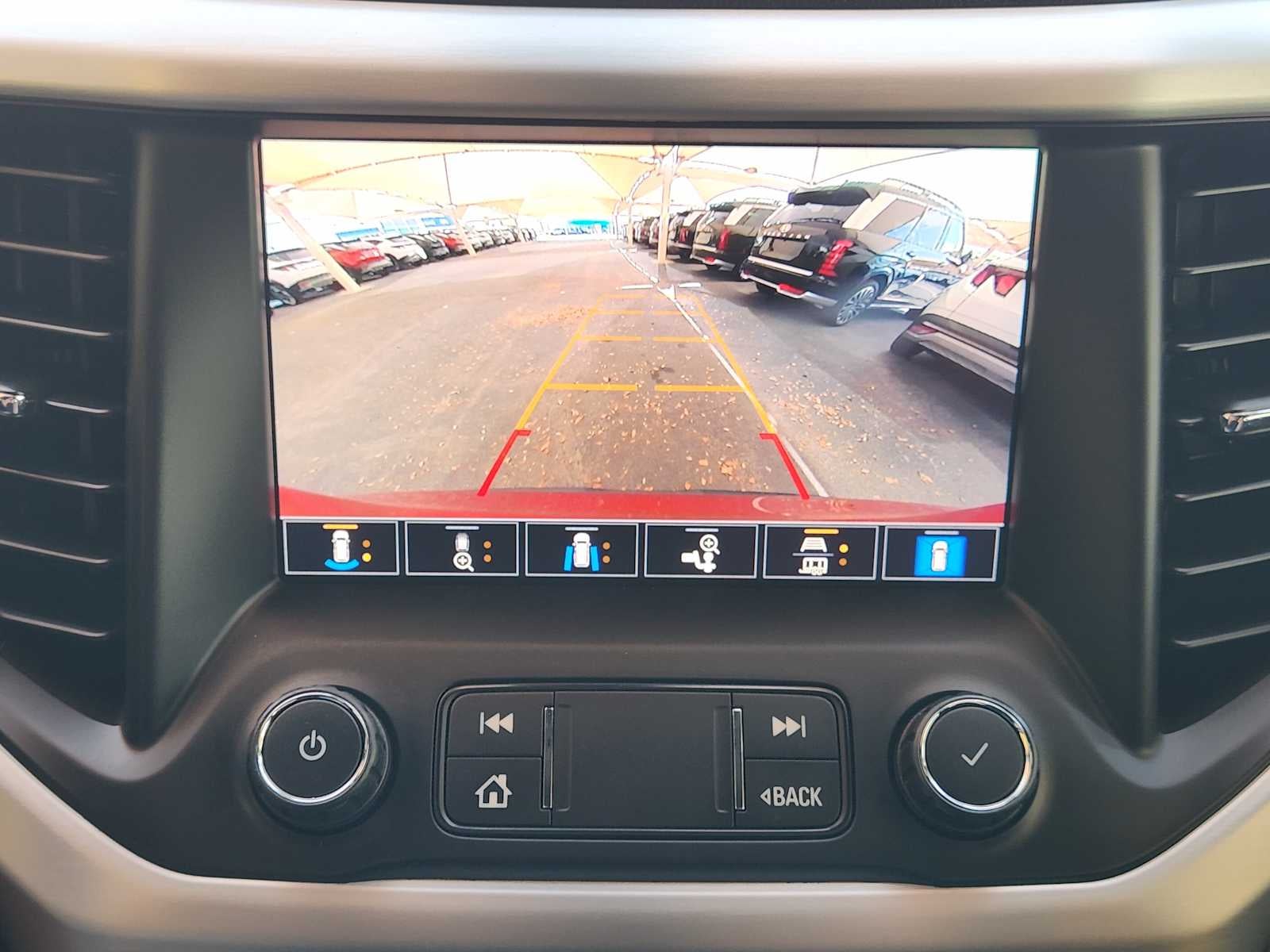 2022 GMC Acadia SLT