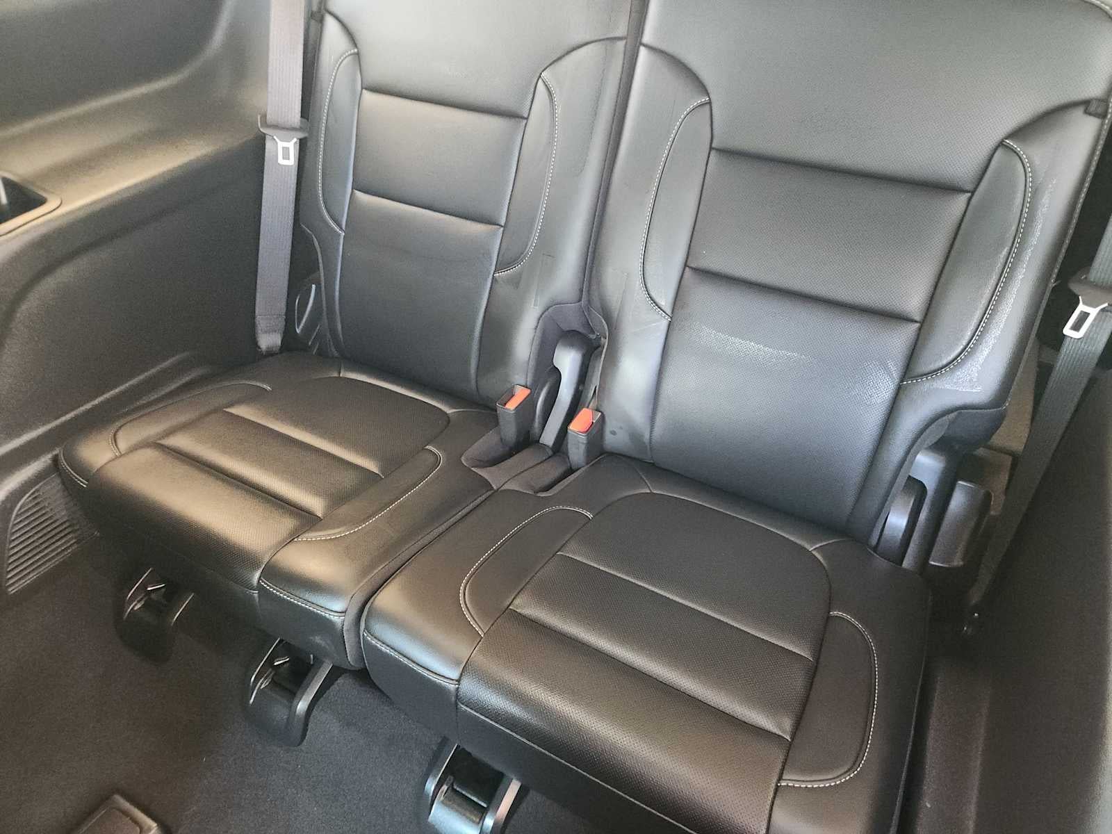 2022 GMC Acadia SLT