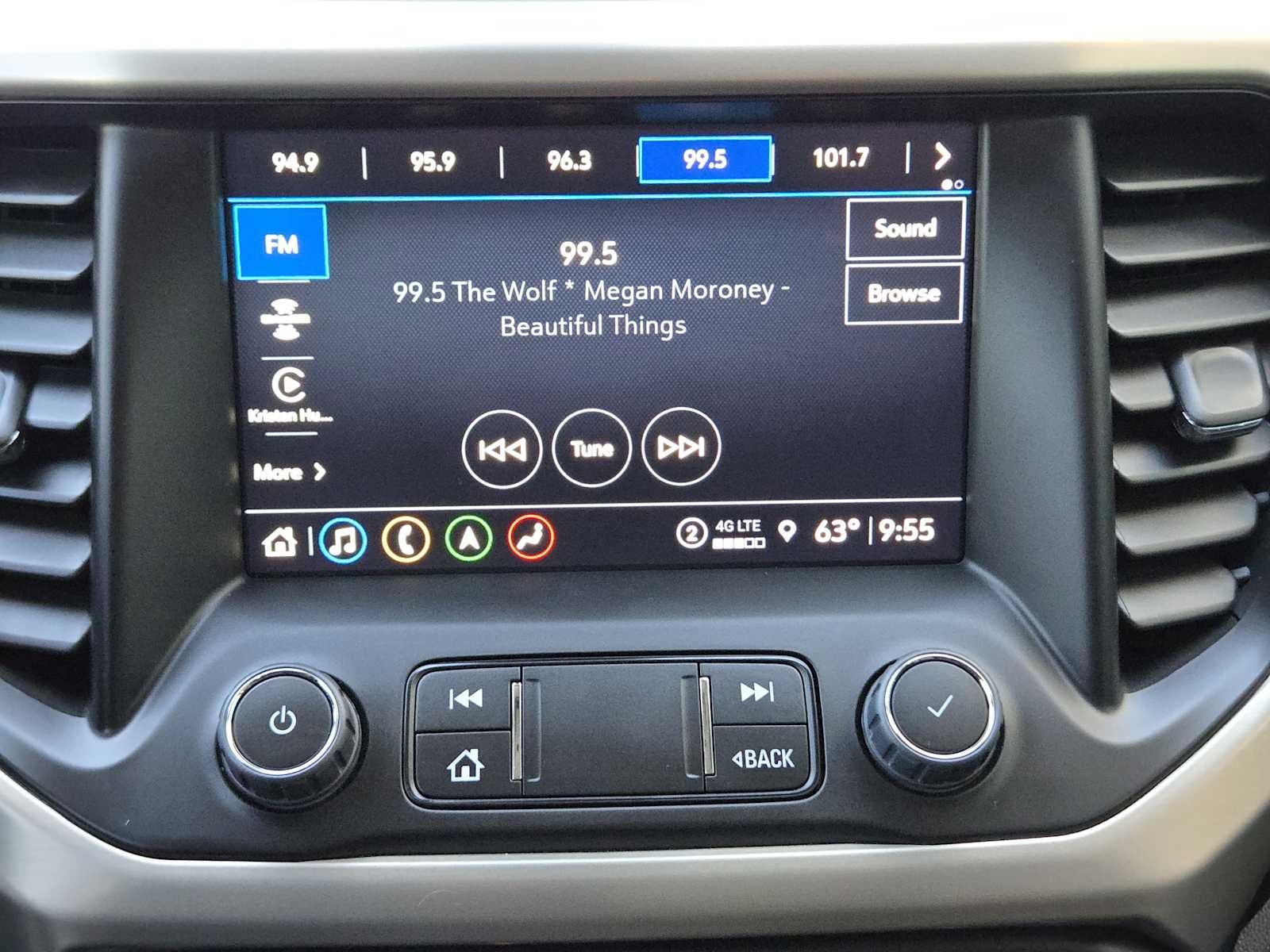 2023 GMC Acadia Denali