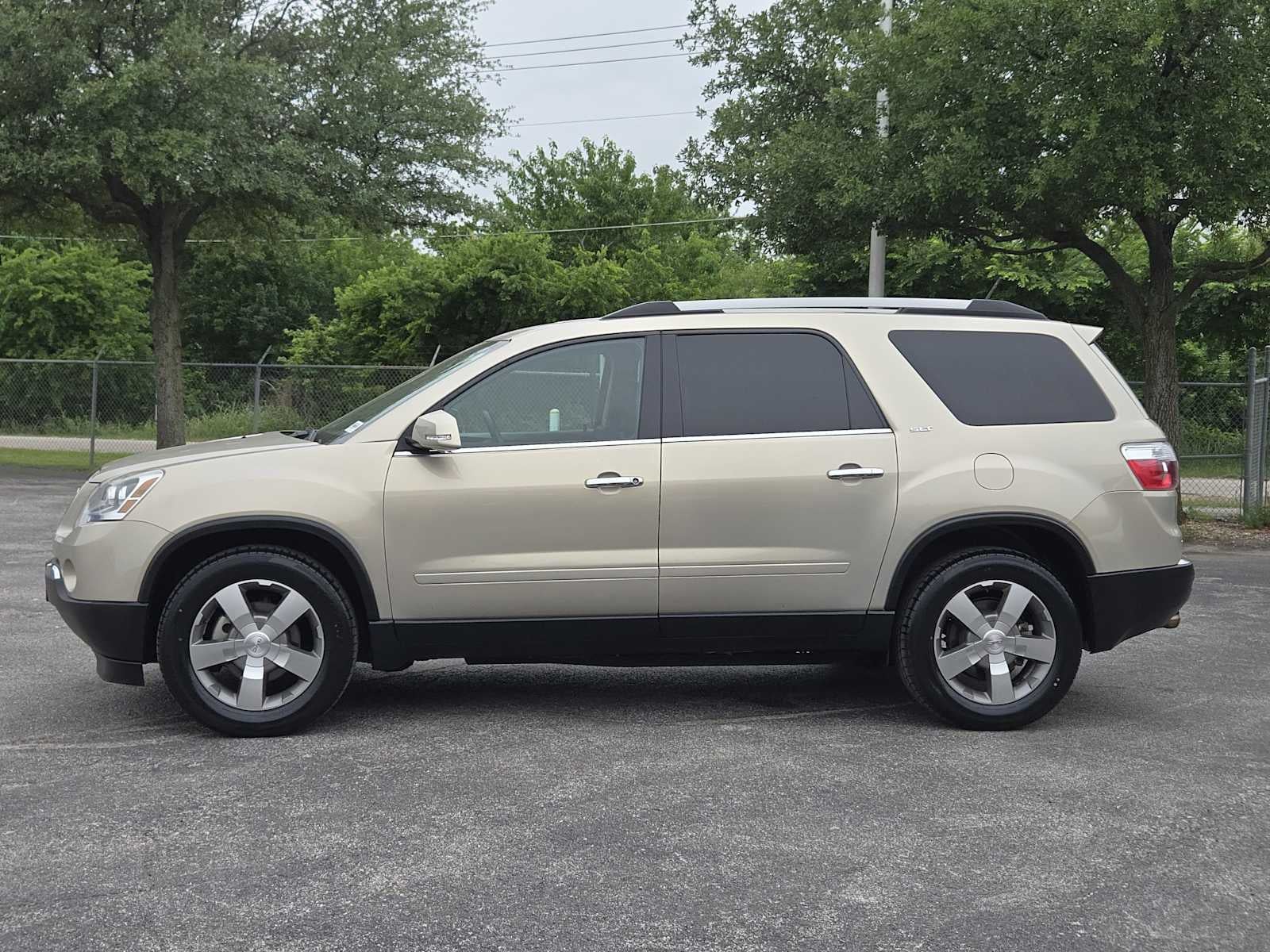 2011 GMC Acadia SLT1