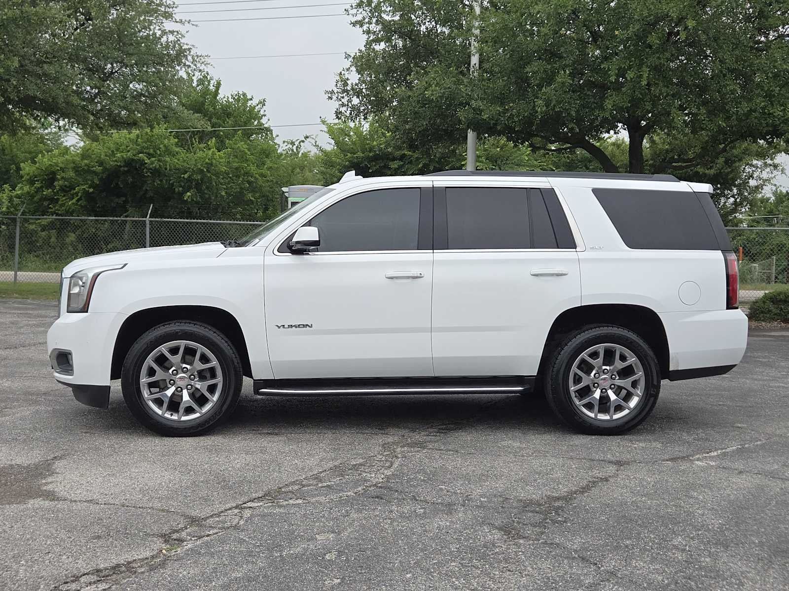 2017 GMC Yukon SLT