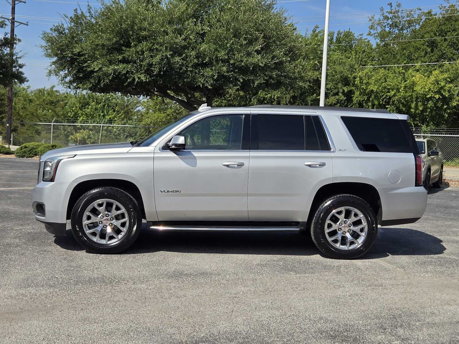 2017 GMC Yukon SLT