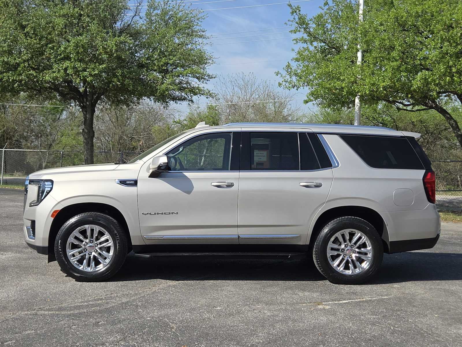 2021 GMC Yukon SLT