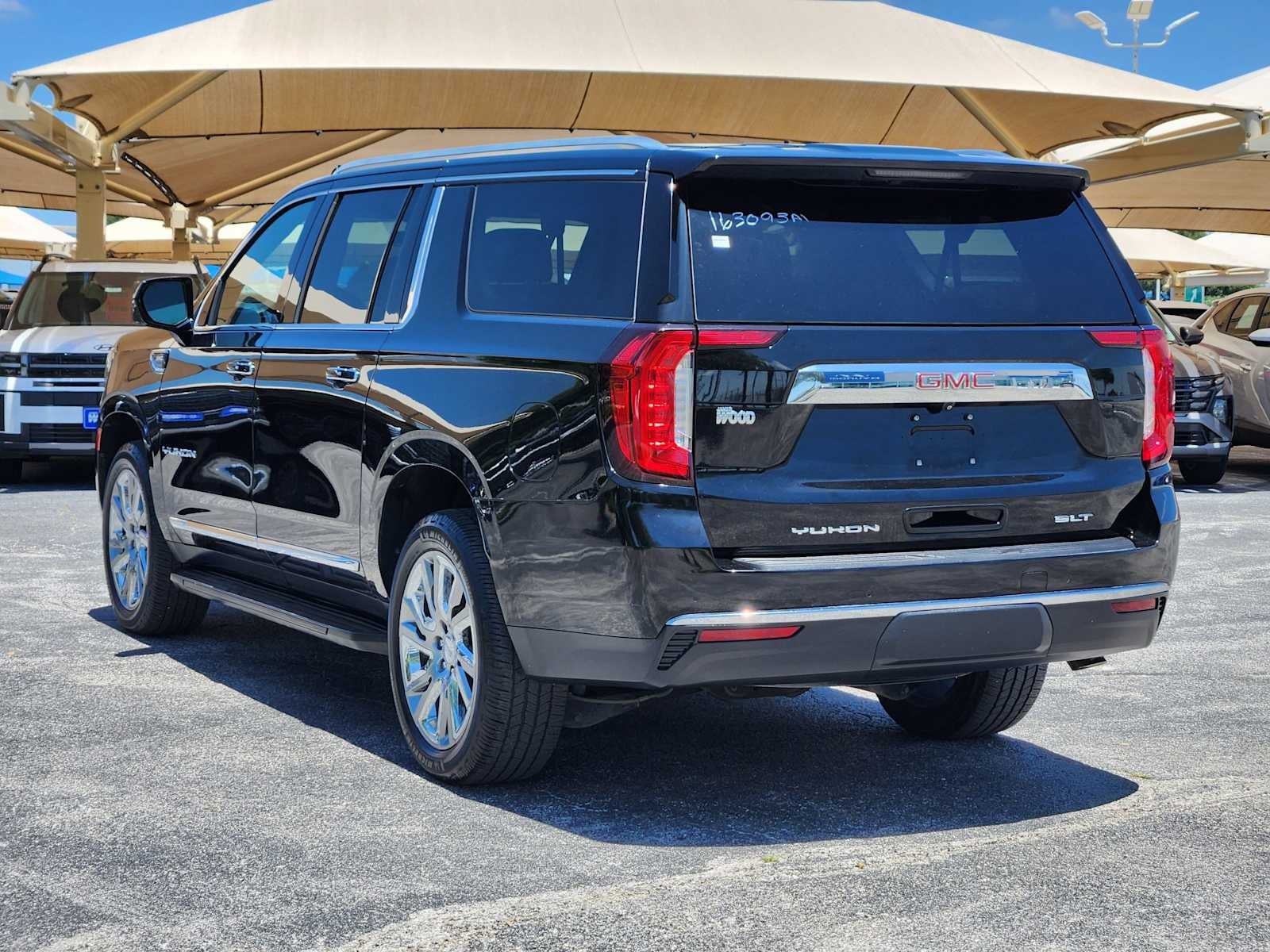 2021 GMC Yukon XL SLT
