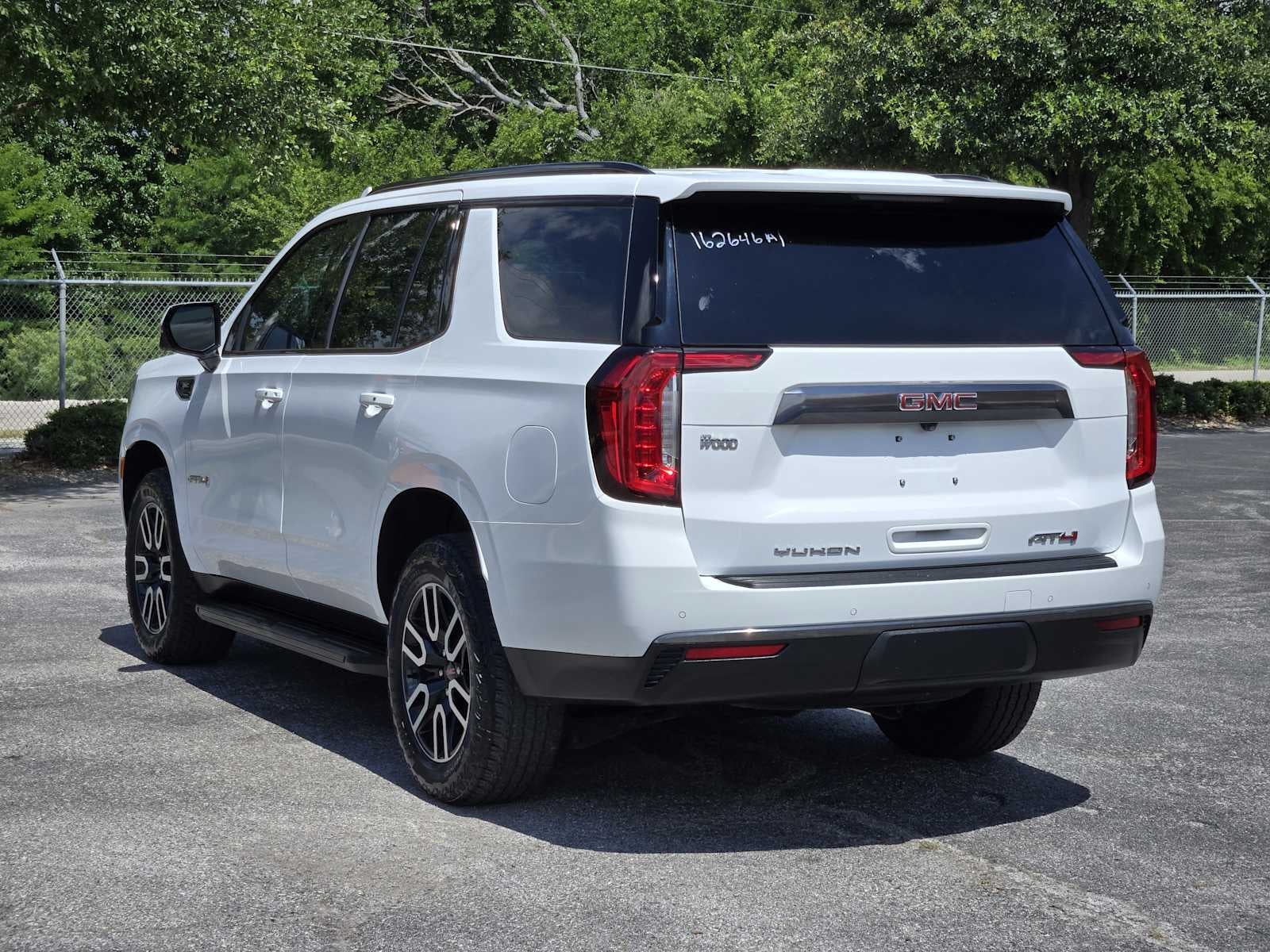2024 GMC Yukon AT4
