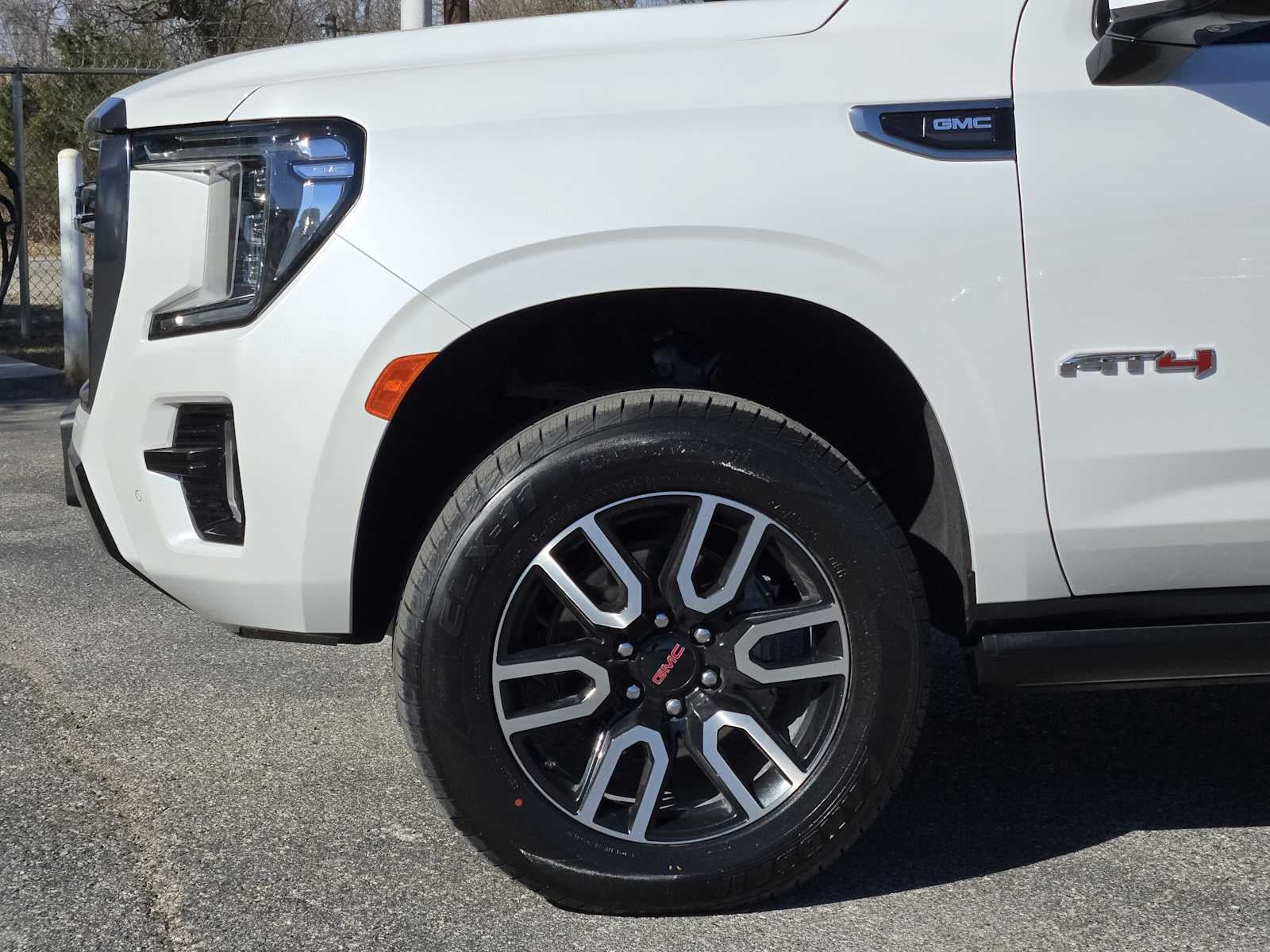 2023 GMC Yukon AT4