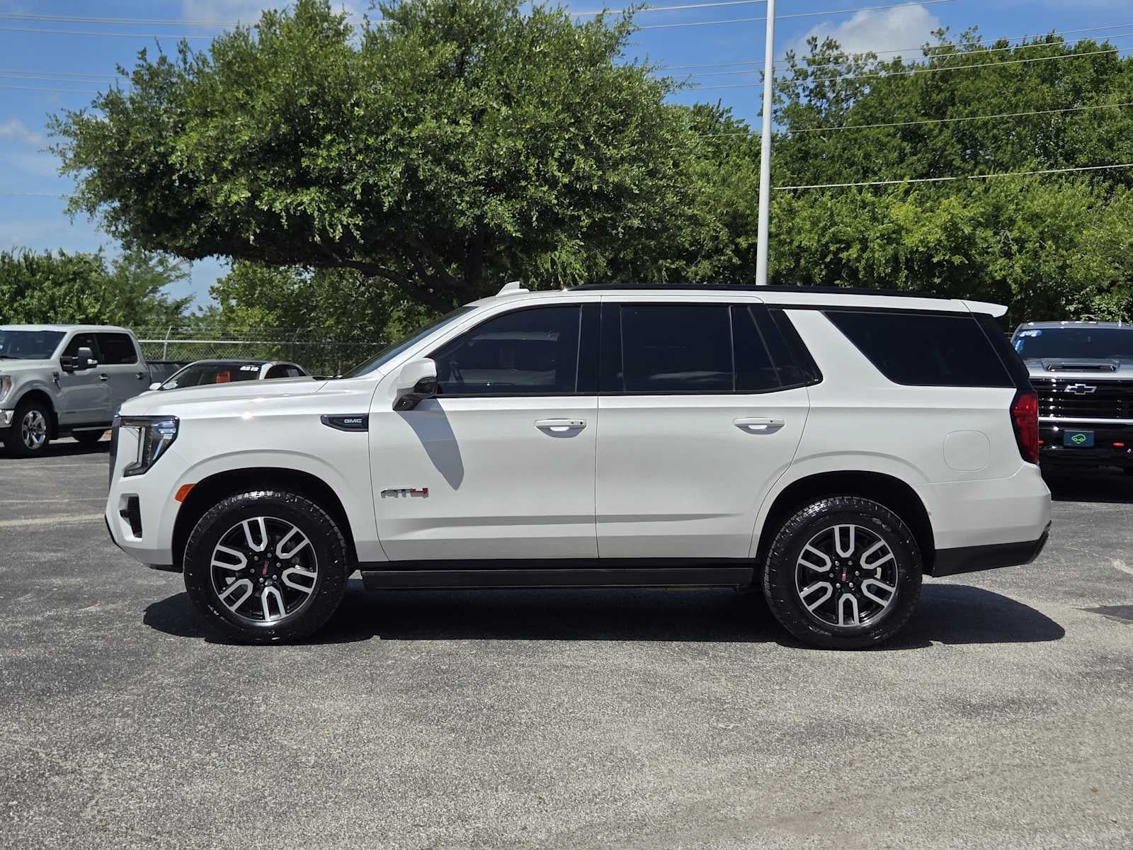 2024 GMC Yukon AT4