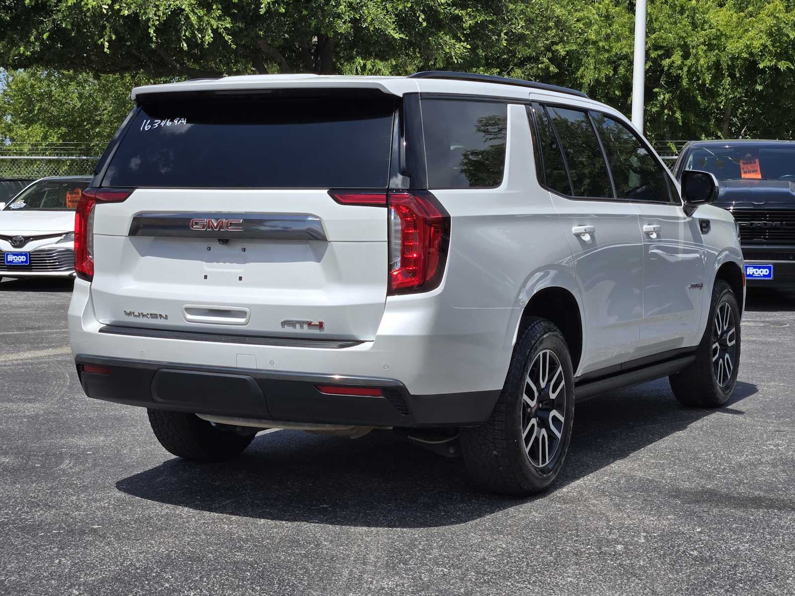 2024 GMC Yukon AT4