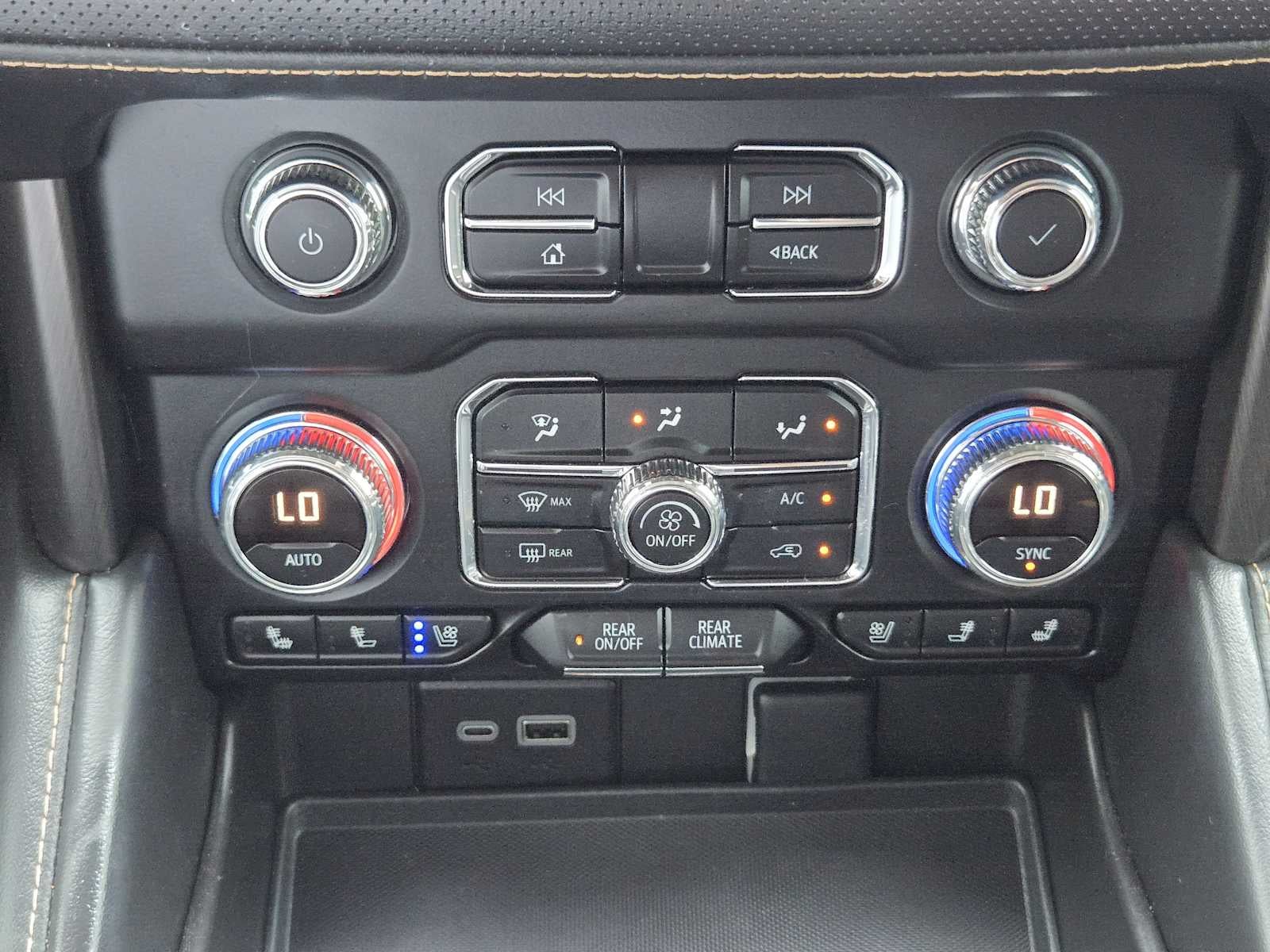 2023 GMC Yukon AT4