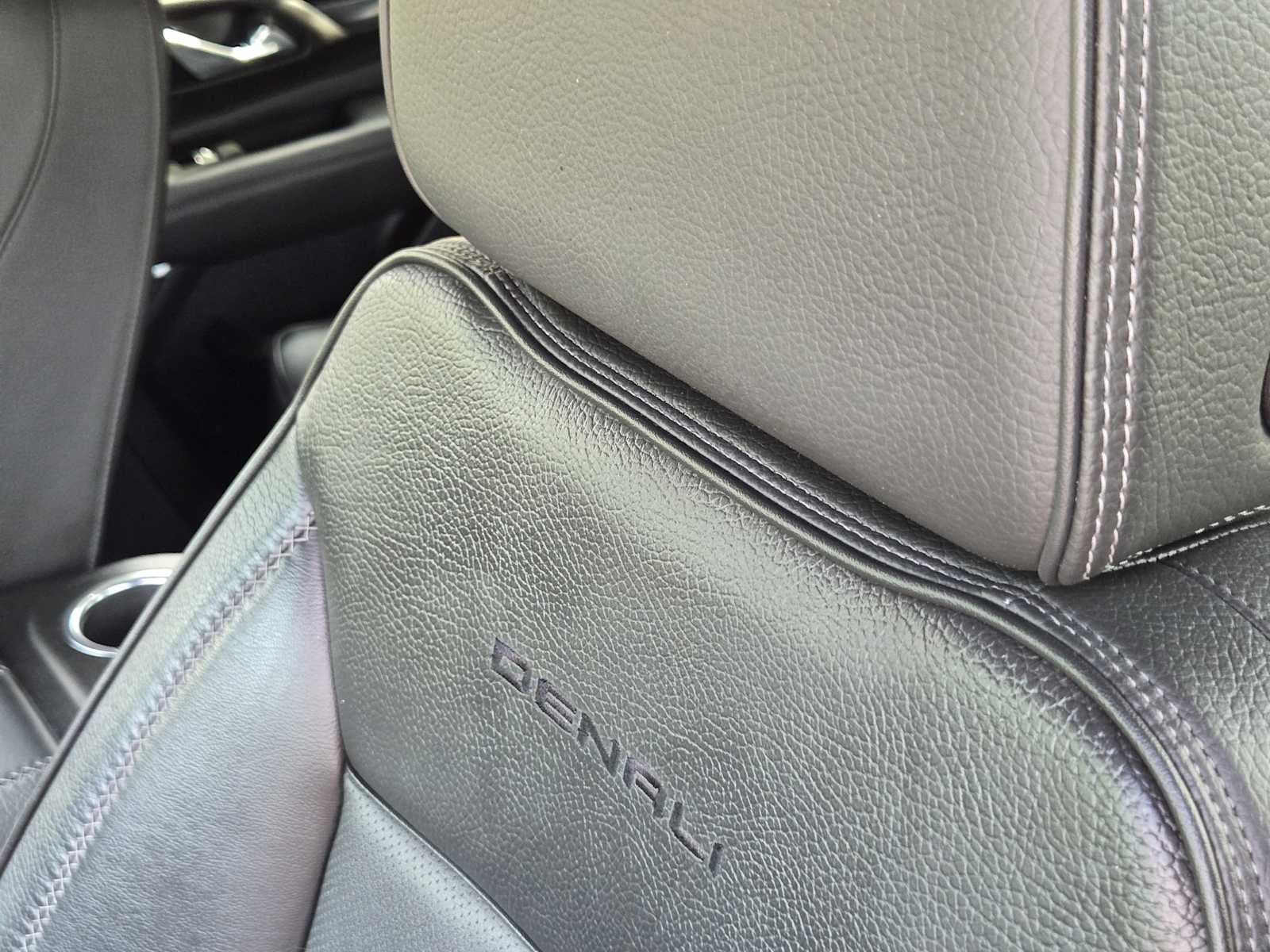 2021 GMC Yukon Denali Denali