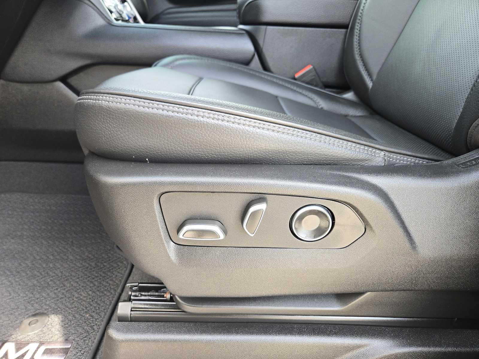 2024 GMC Yukon Denali Denali