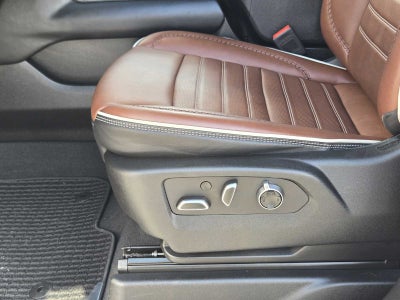 2023 GMC Yukon Denali Ultimate Denali Ultimate