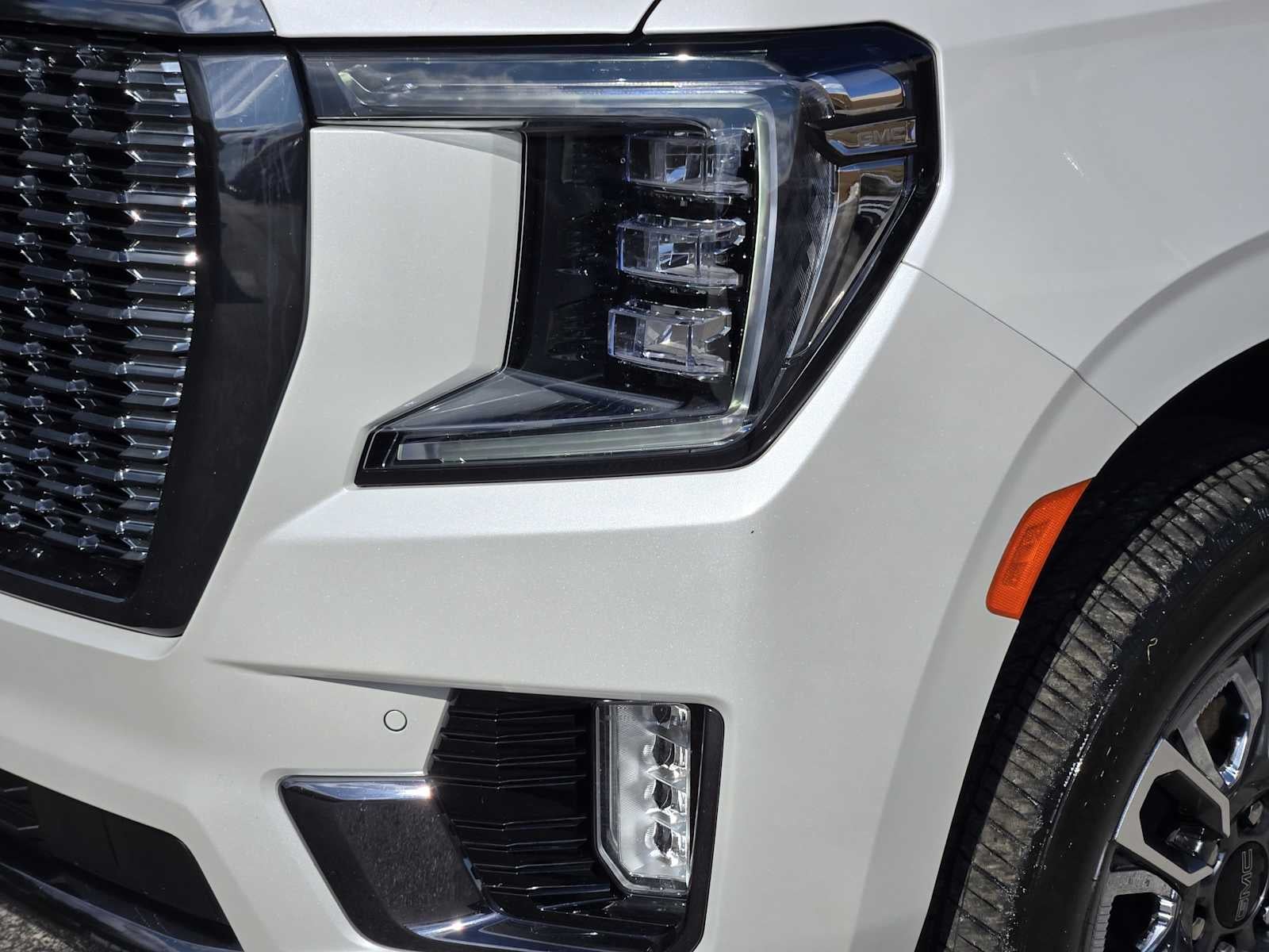 2023 GMC Yukon Denali Ultimate Denali Ultimate