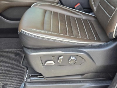 2025 GMC Yukon Denali Ultimate Denali Ultimate