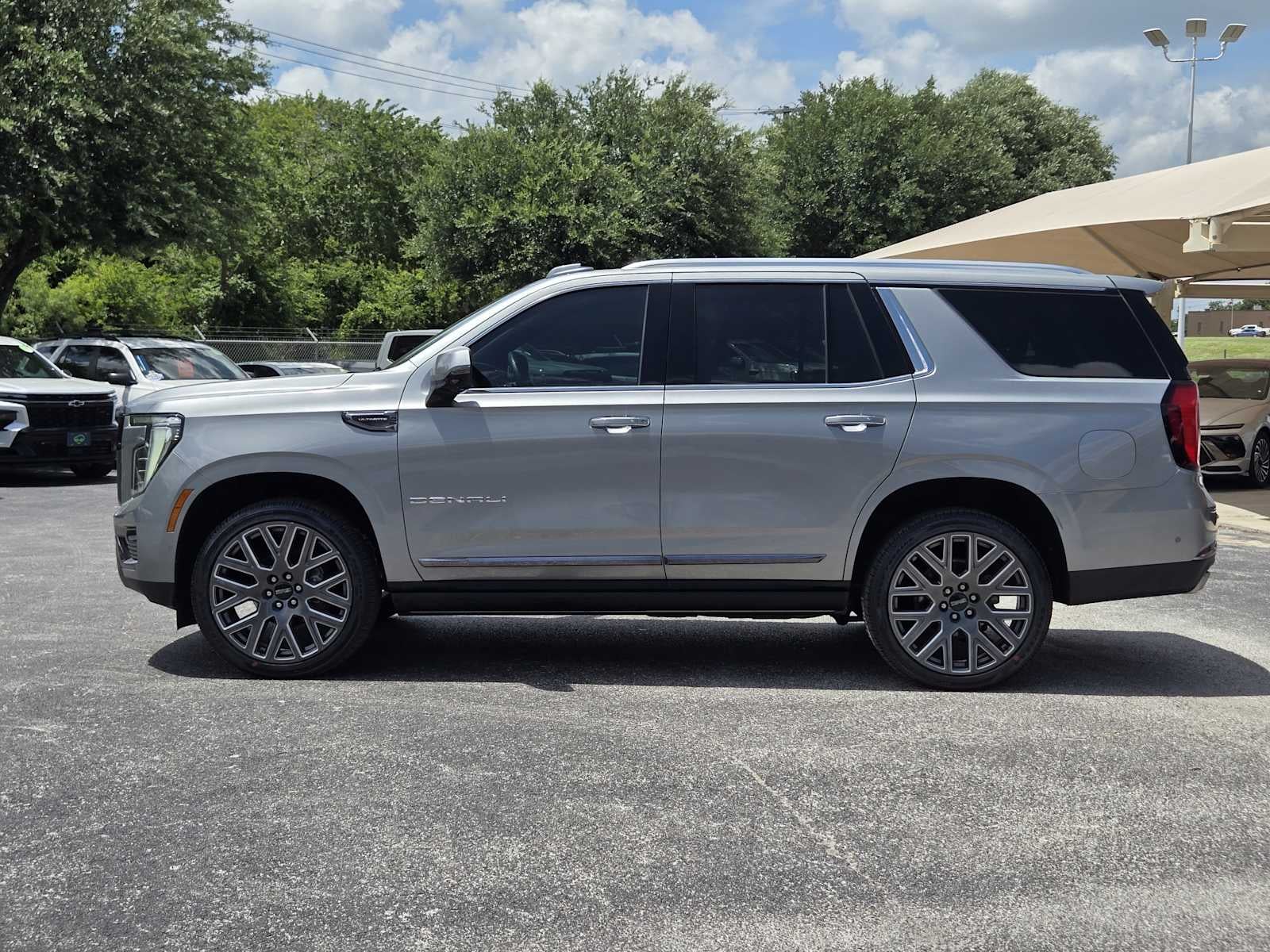 2025 GMC Yukon Denali Ultimate Denali Ultimate