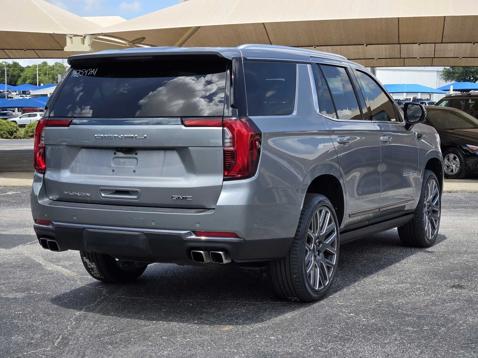 2025 GMC Yukon Denali Ultimate Denali Ultimate