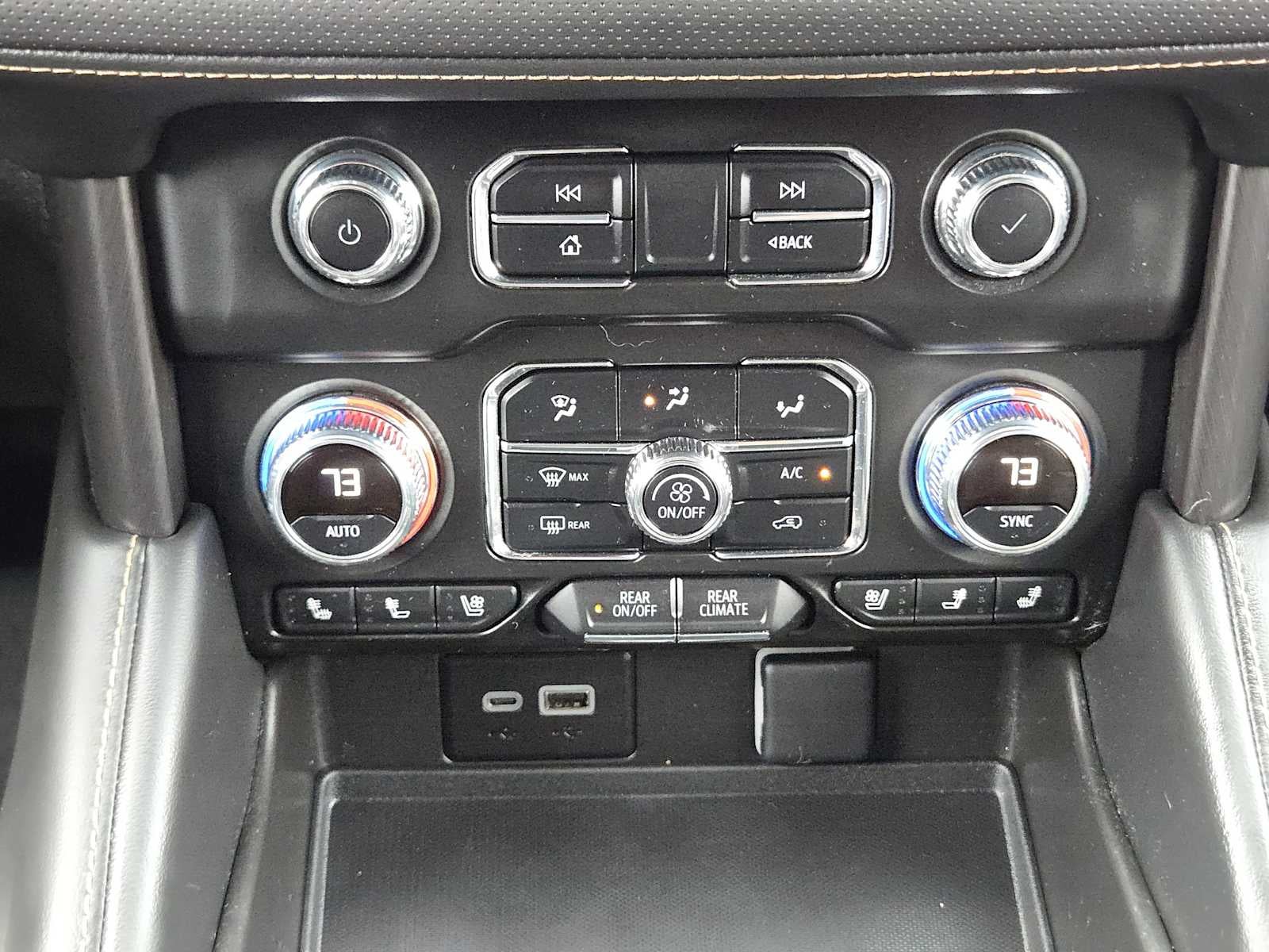 2024 GMC Yukon XL AT4