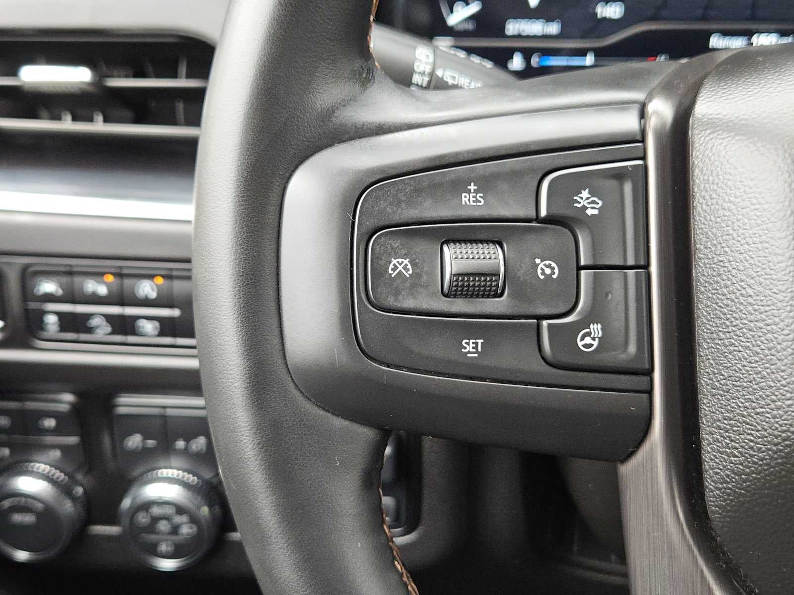 2024 GMC Yukon XL AT4