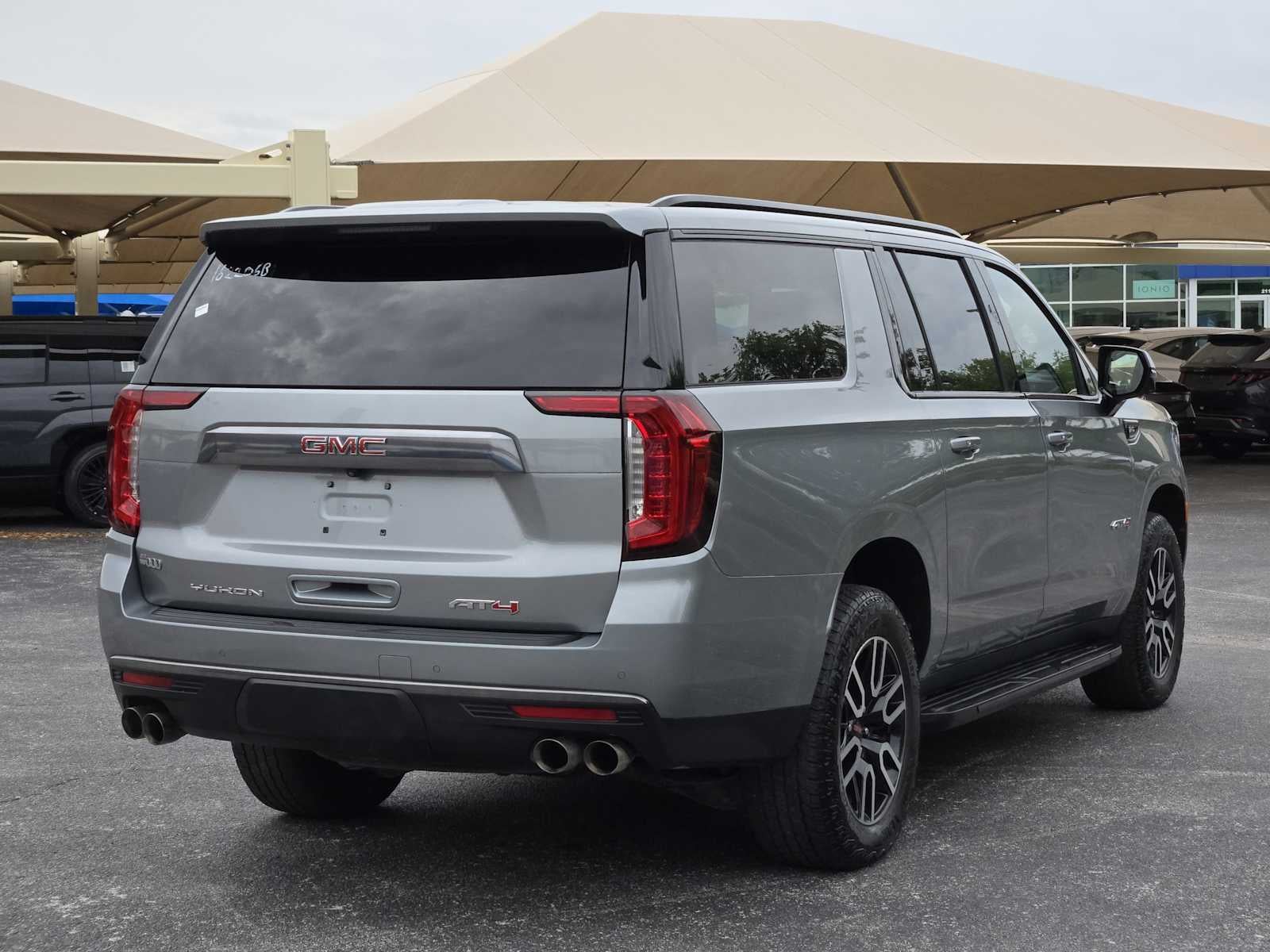 2024 GMC Yukon XL AT4