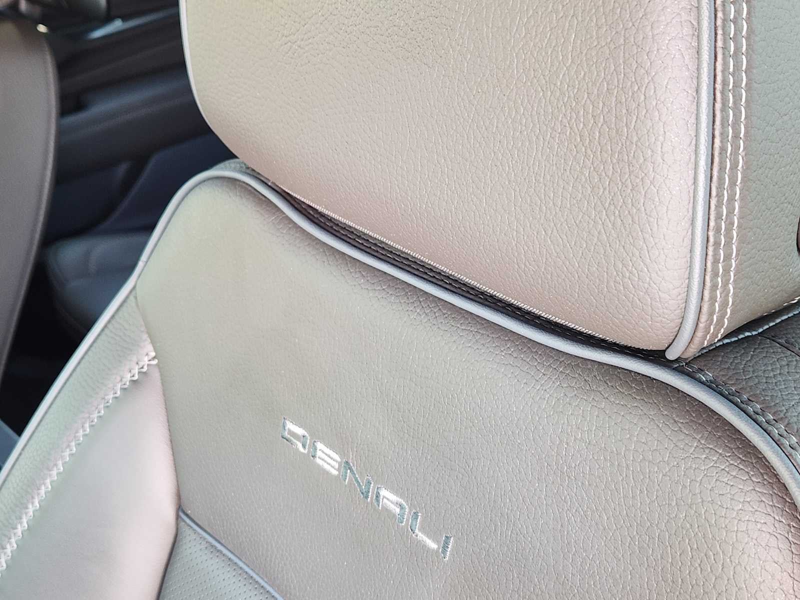 2024 GMC Yukon XL Denali Denali