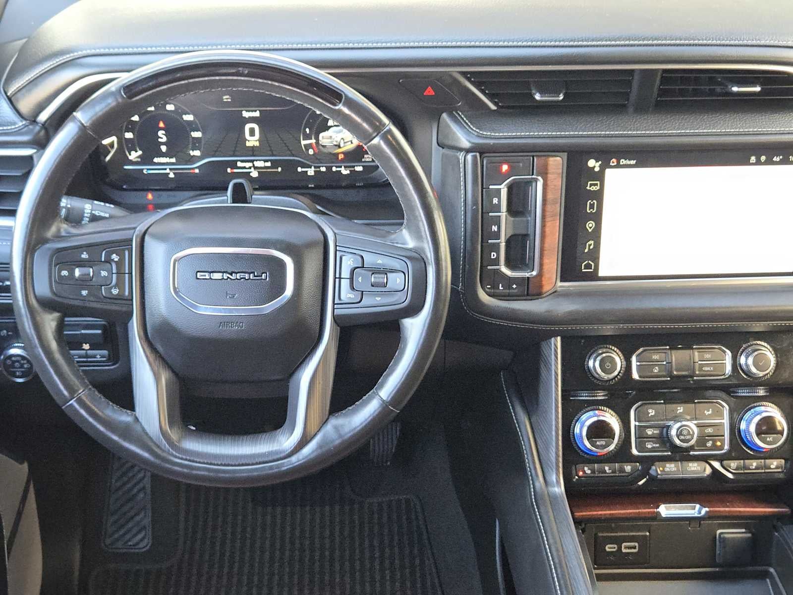 2023 GMC Yukon XL Denali Ultimate