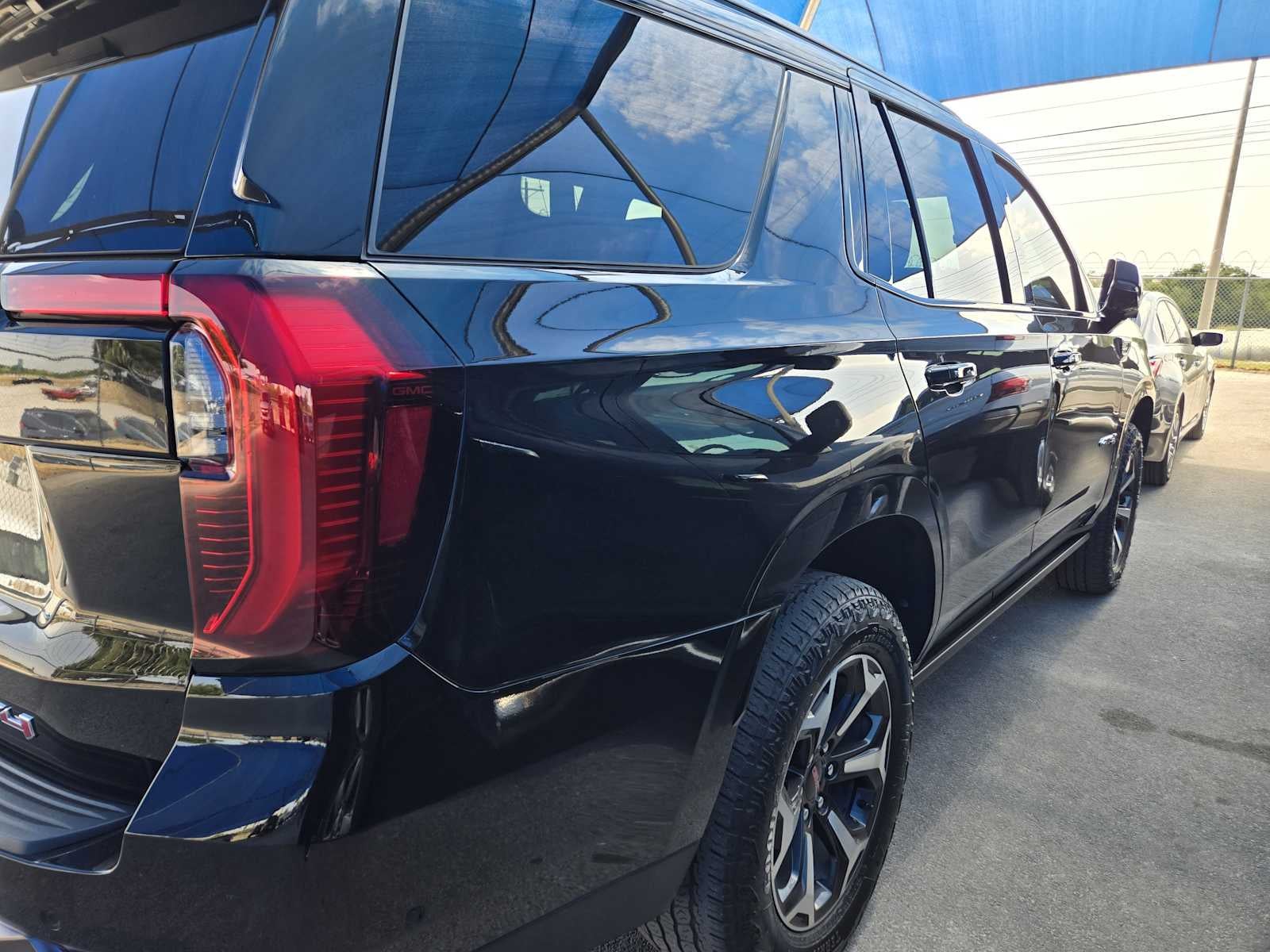 2025 GMC Yukon AT4 Ultimate