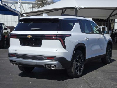 2026 Chevrolet Traverse FWD LT