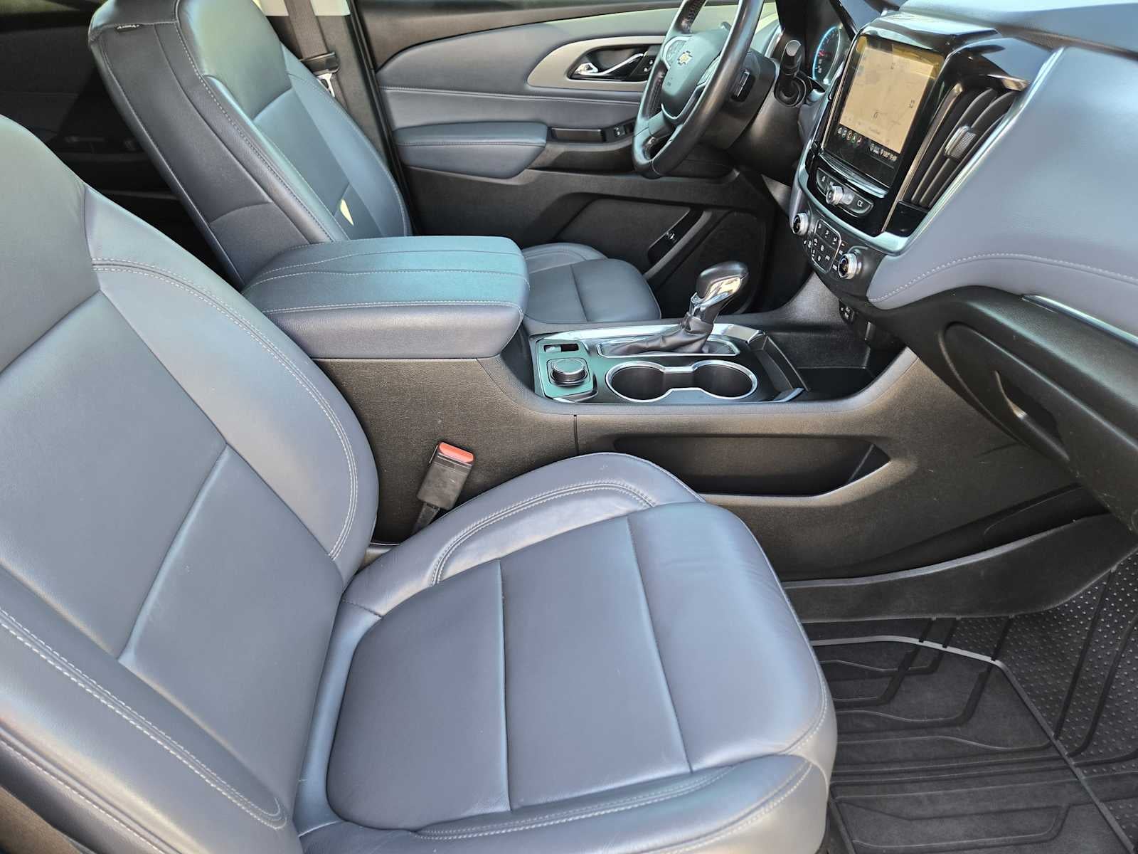 2021 Chevrolet Traverse LT Leather