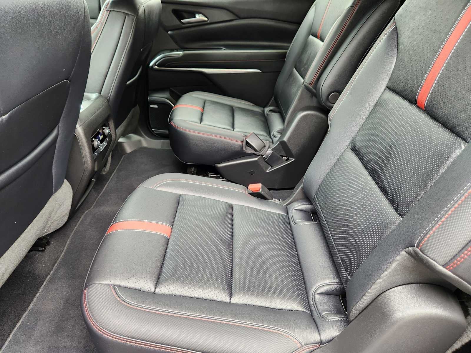 2026 Chevrolet Traverse FWD RS