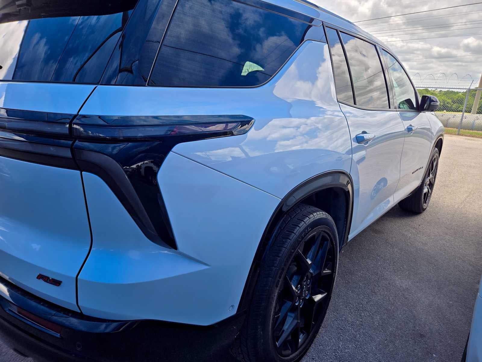 2024 Chevrolet Traverse FWD RS