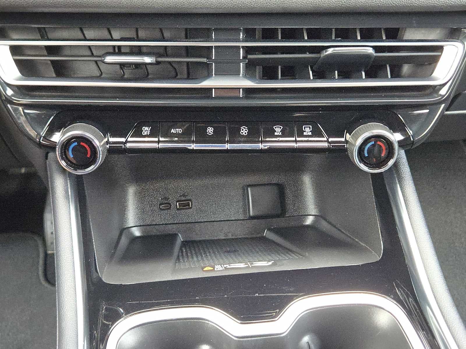 2025 Chevrolet Traverse AWD High Country