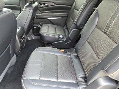 2025 Chevrolet Traverse AWD High Country