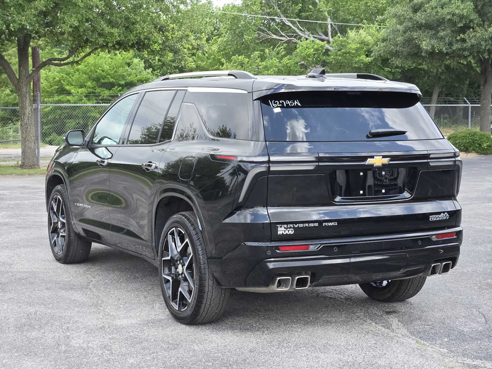 2025 Chevrolet Traverse AWD High Country