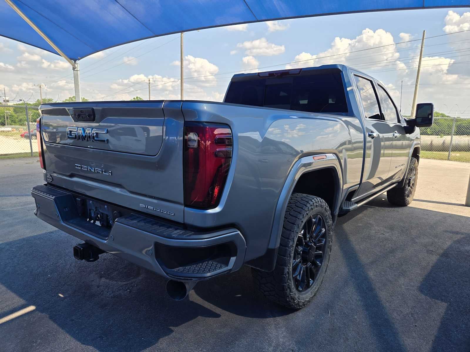2024 GMC Sierra 2500HD Denali Ultimate