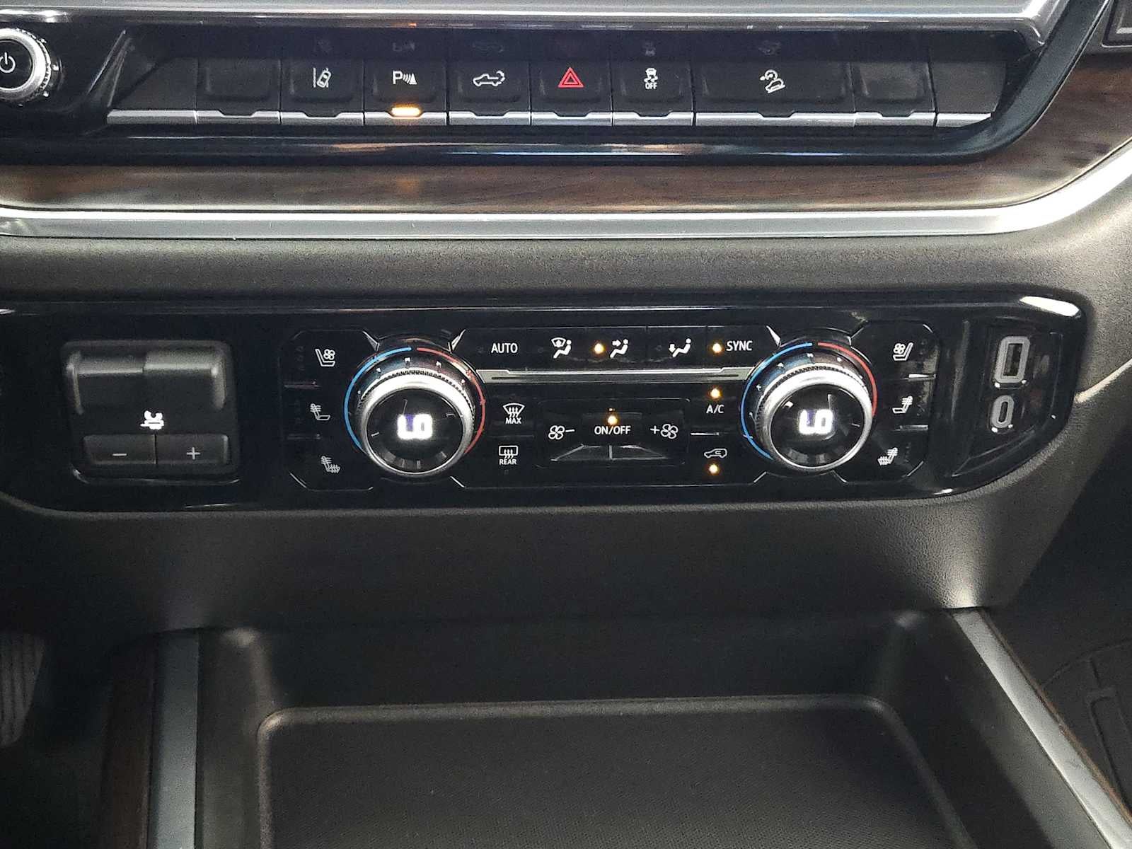 2024 GMC Sierra 2500HD SLT