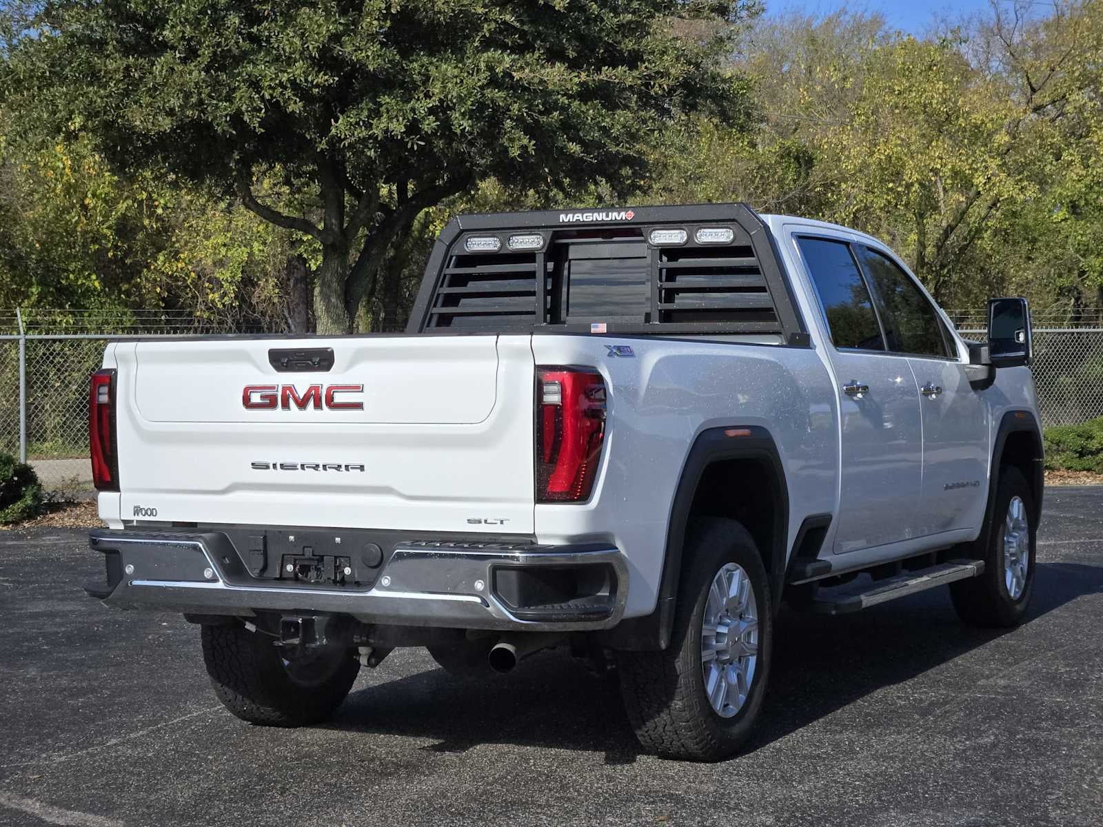 2024 GMC Sierra 2500HD SLT