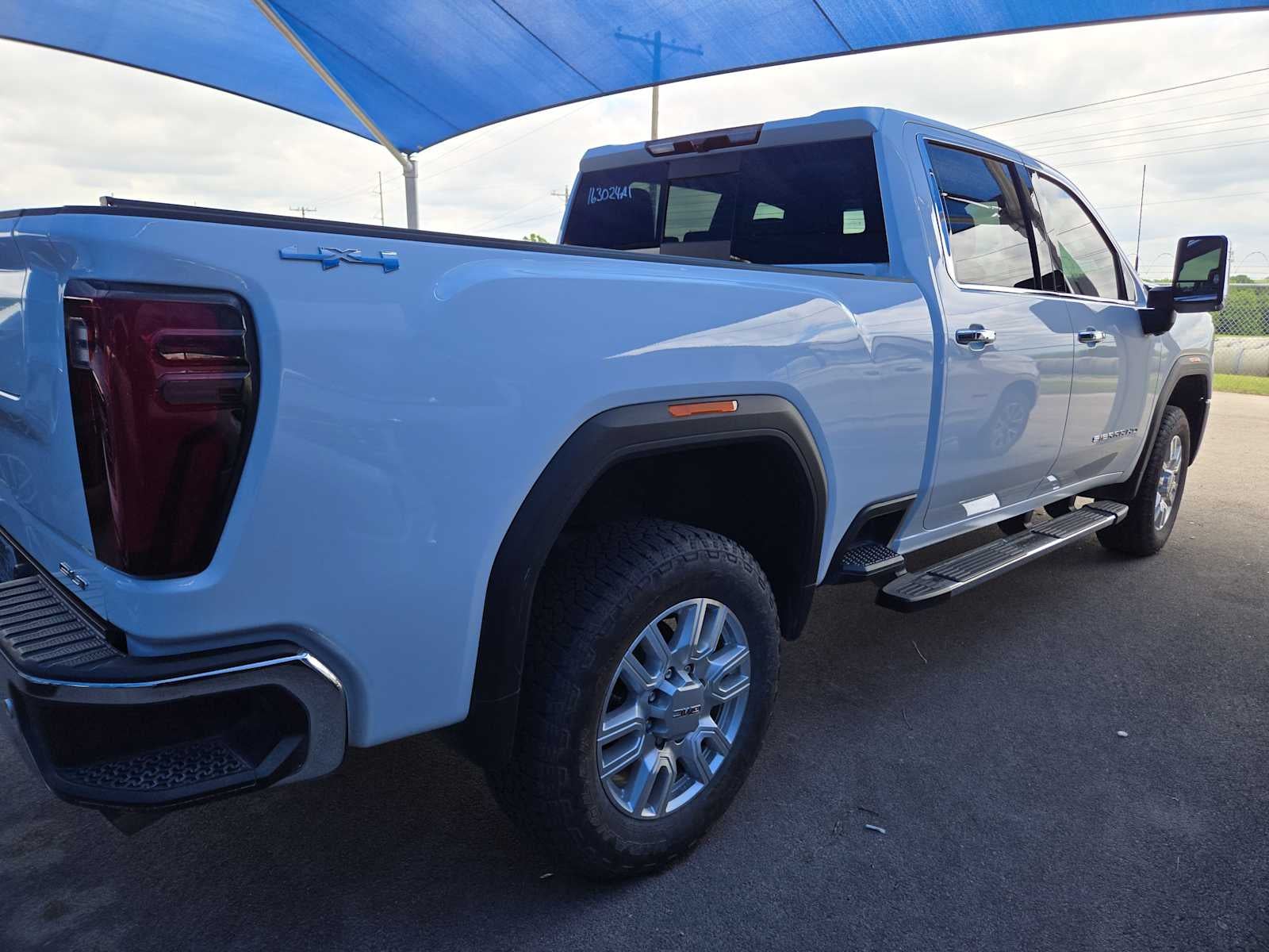 2024 GMC Sierra 2500HD SLT