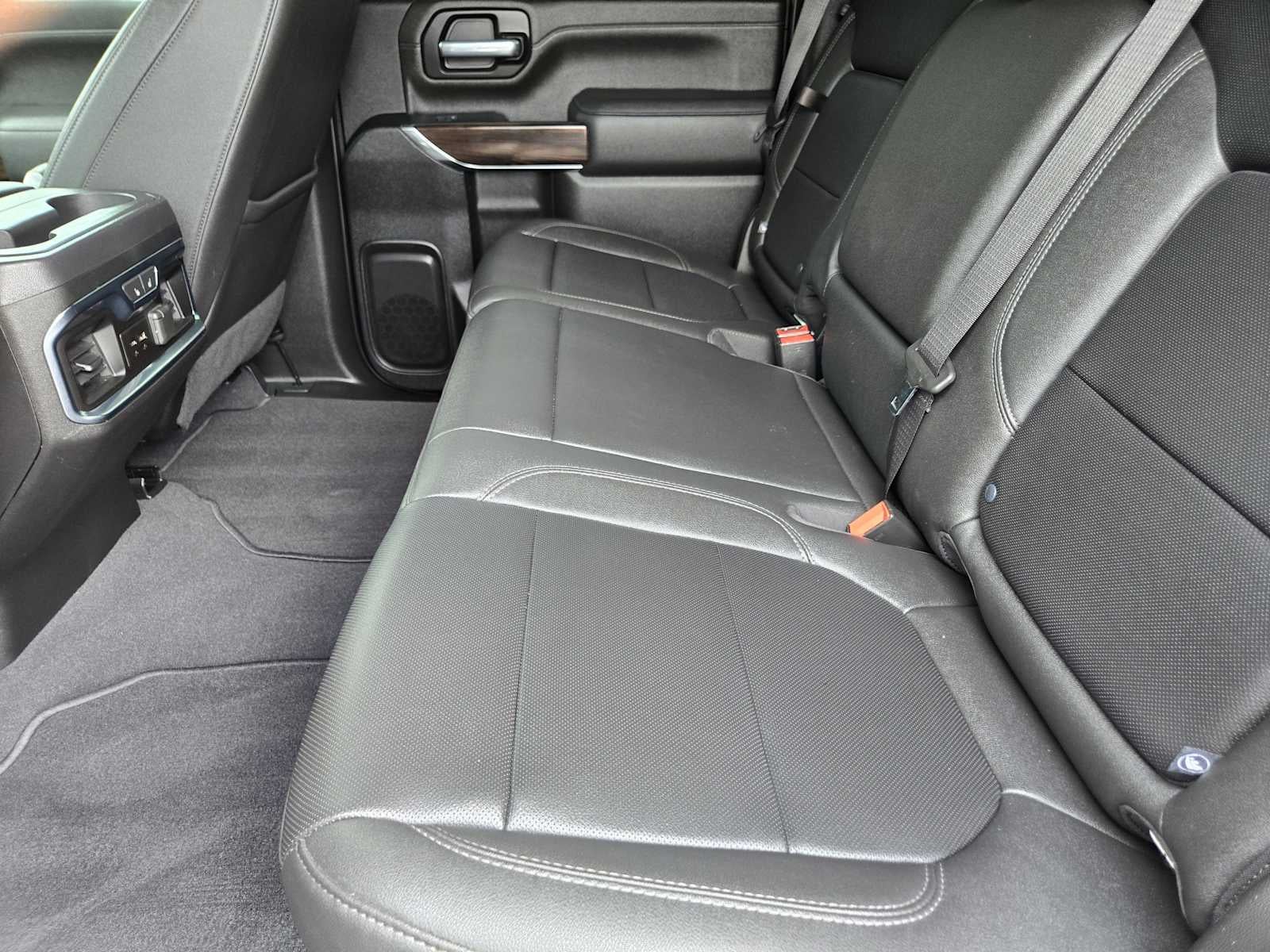 2023 GMC Sierra 2500HD SLT