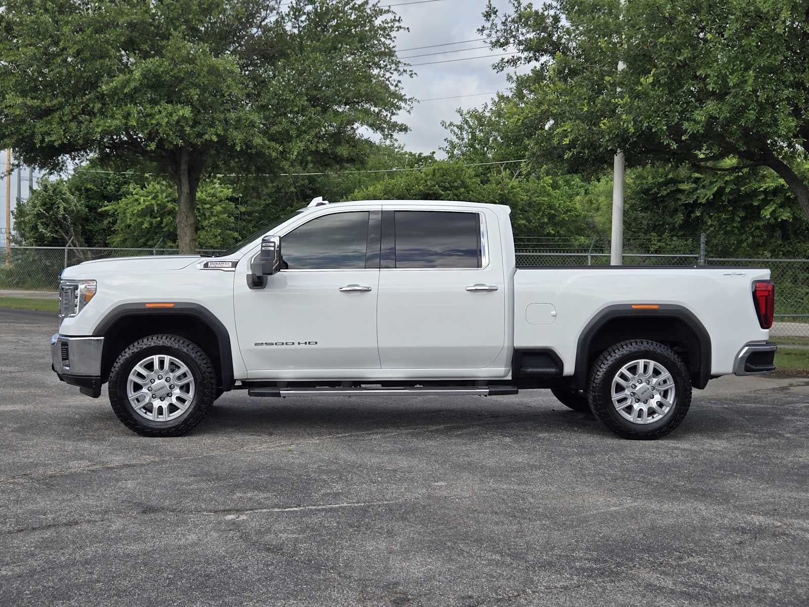 2023 GMC Sierra 2500HD SLT