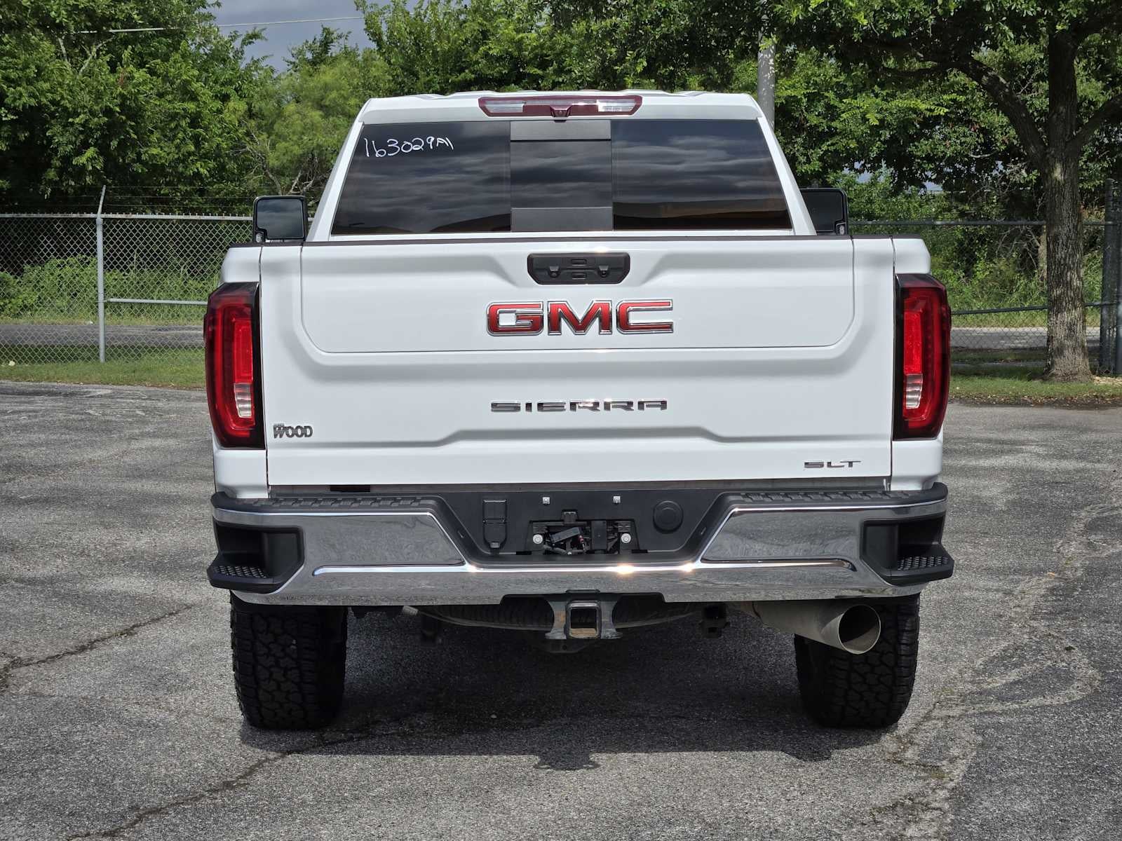 2023 GMC Sierra 2500HD SLT
