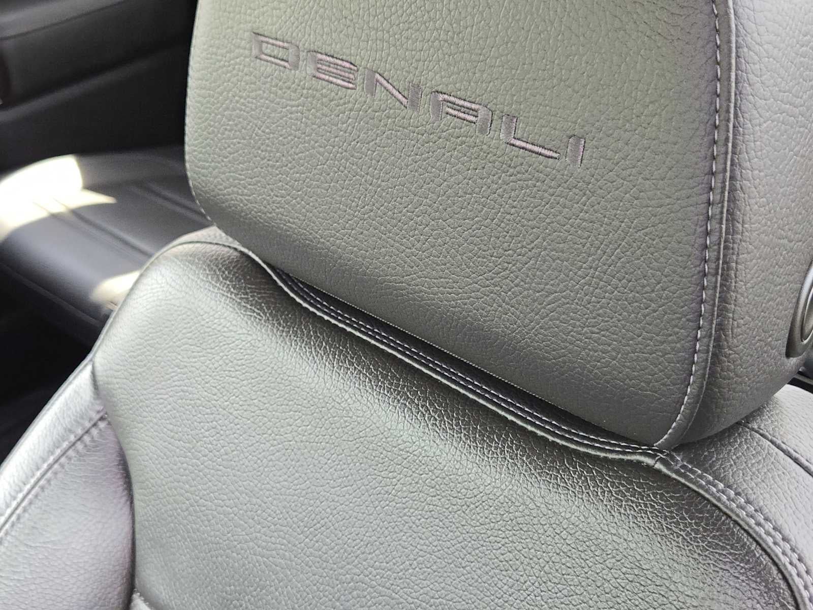 2020 GMC Sierra 2500HD Denali