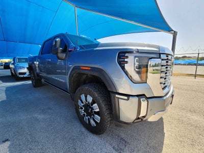 2024 GMC Sierra 2500HD Denali