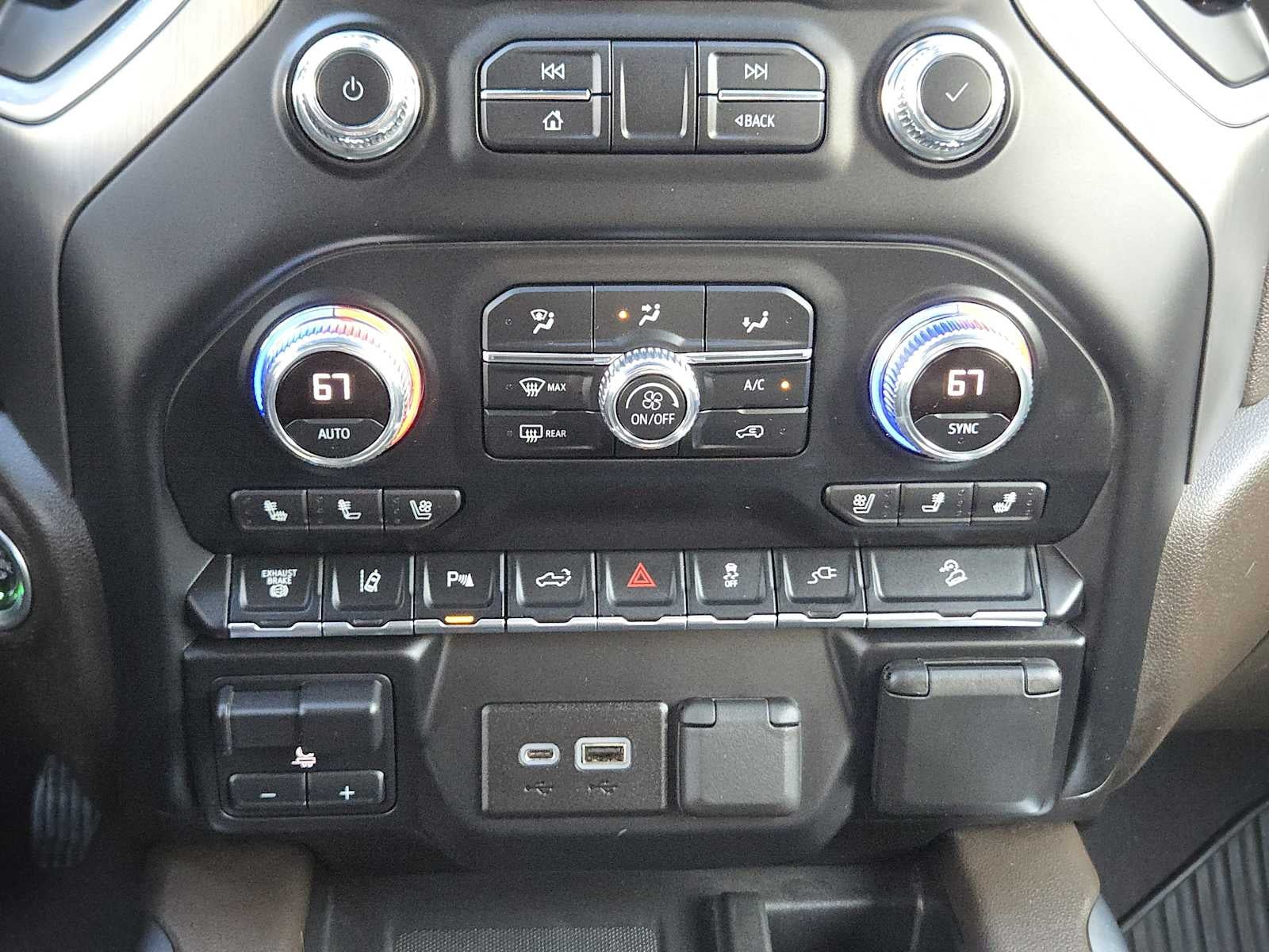 2022 GMC Sierra 3500HD Denali