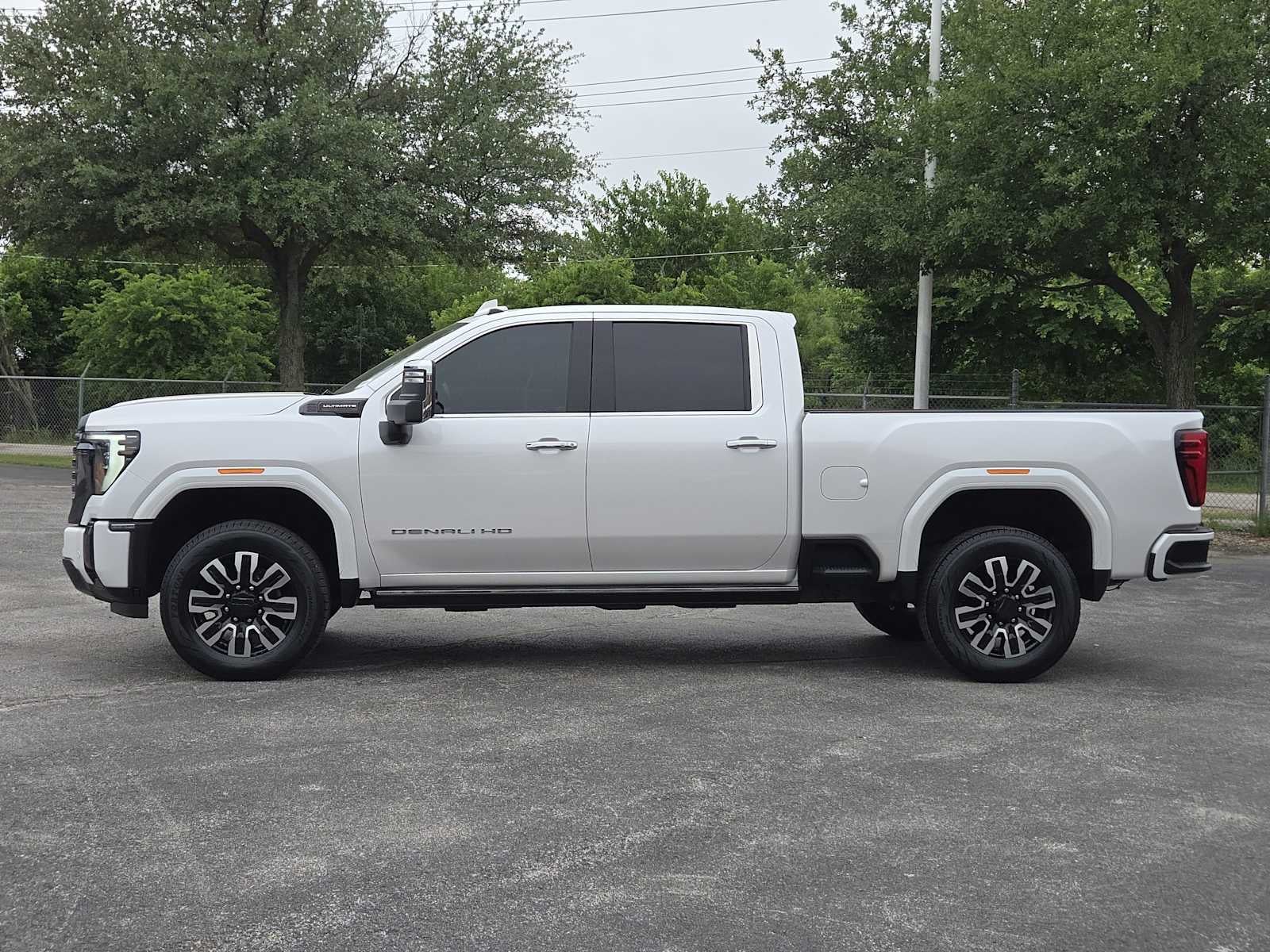2024 GMC Sierra 2500HD Denali Ultimate