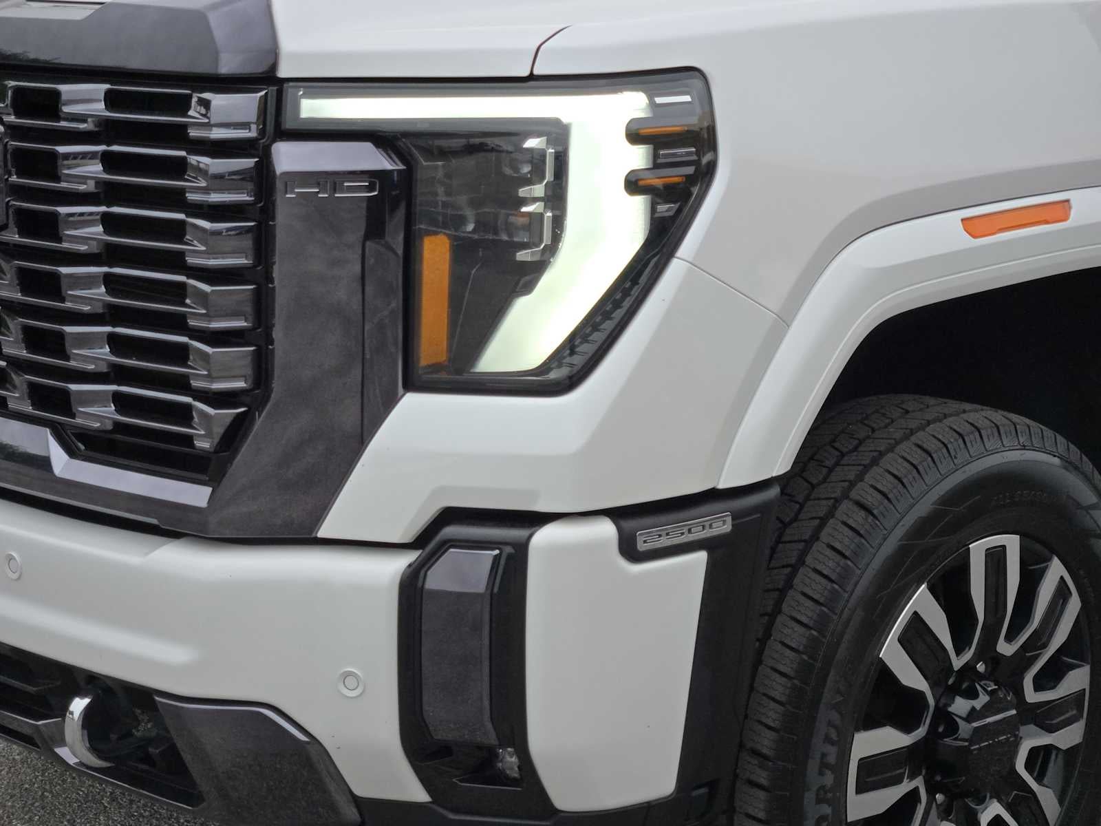 2024 GMC Sierra 2500HD Denali Ultimate