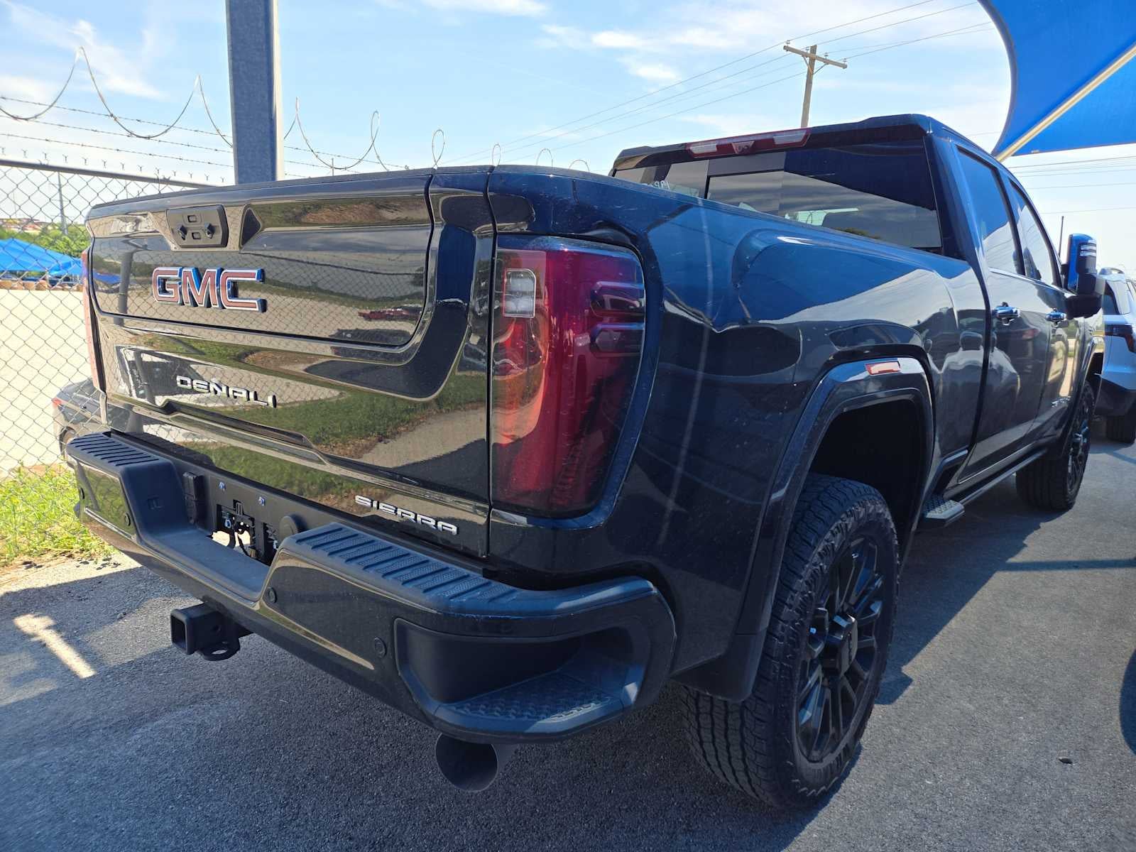 2025 GMC Sierra 2500HD Denali