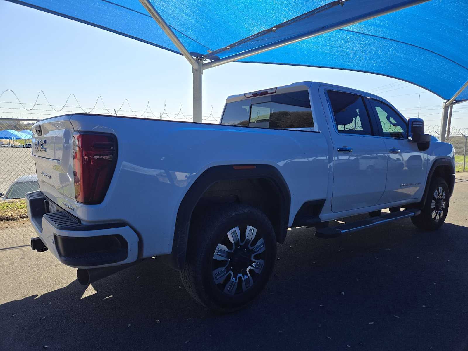 2025 GMC Sierra 2500HD Denali